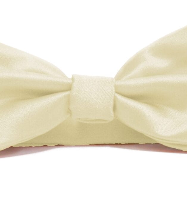 Fellini Plain Ivory Bowtie